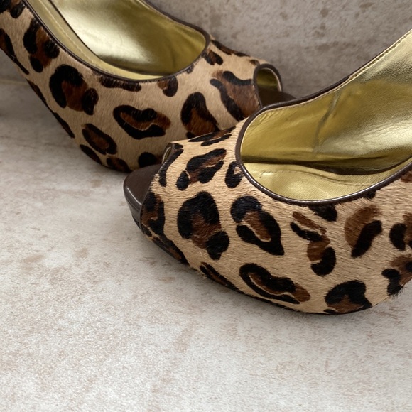 Nine West Leopard Print Peep Toe Heels - Picture 4 of 8